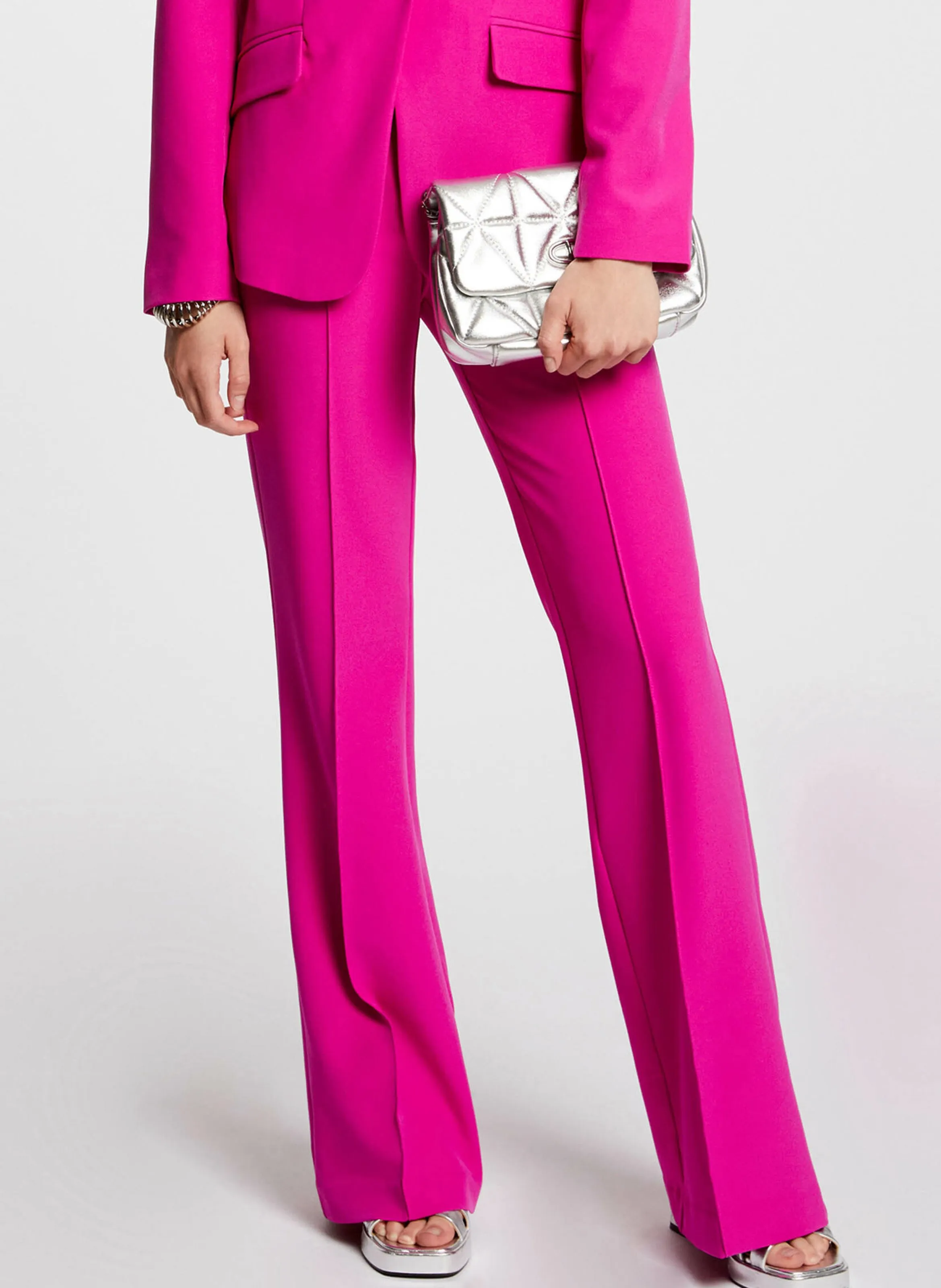 MORGAN PAROI.F - Pantalón bootcut con pinzas en rosa