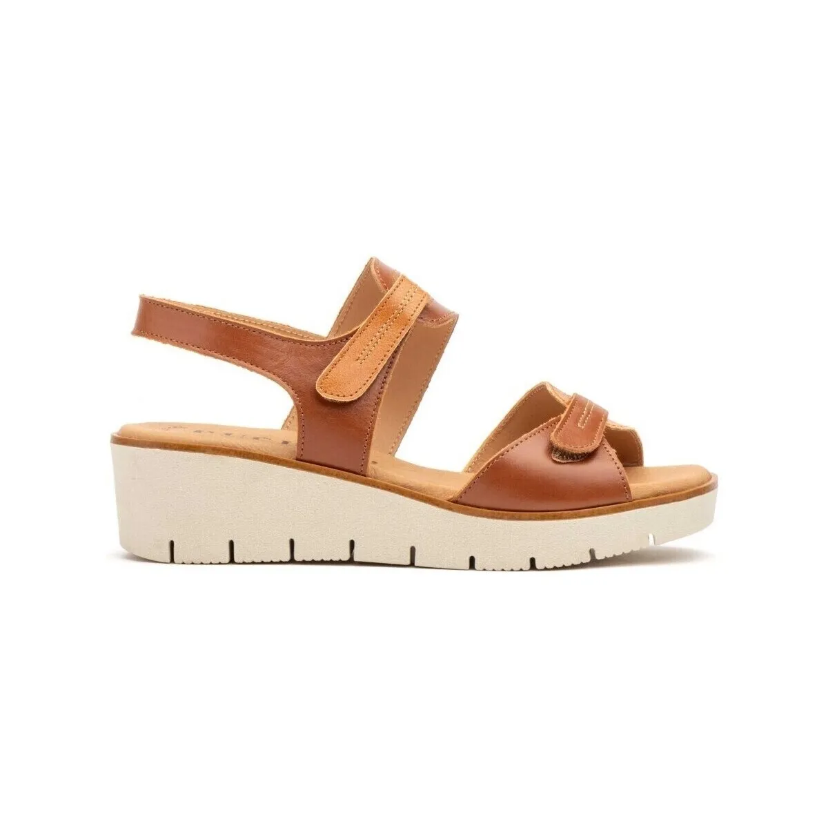 Sandalias marrones de piel con cuña by CBP