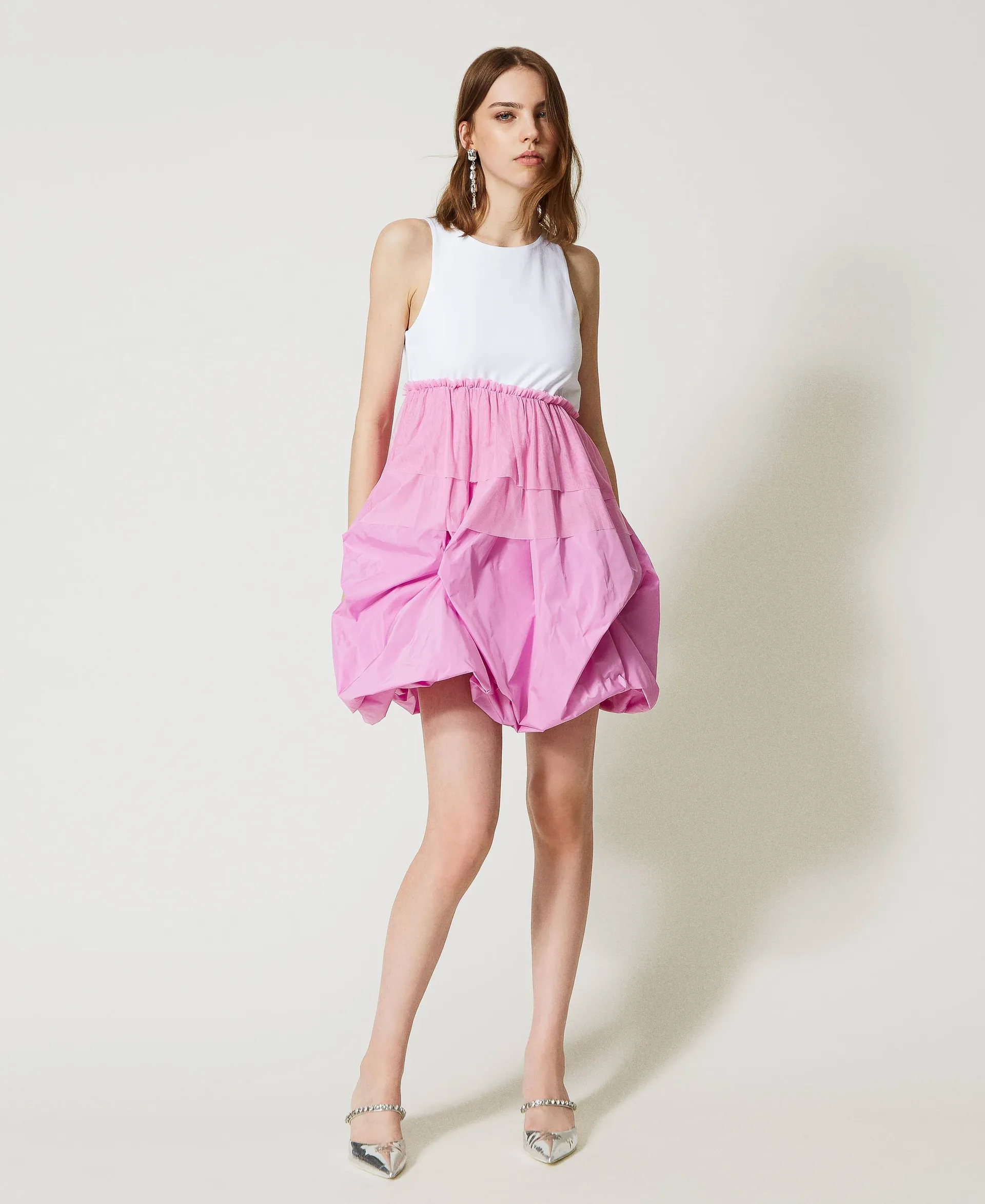 Vestido con falda de tafetán y tul